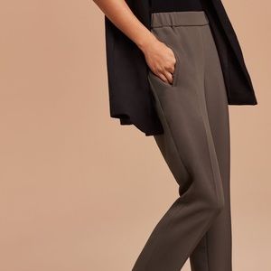 Aritzia Wilfred Darontal Pants, Size 2, Charcoal